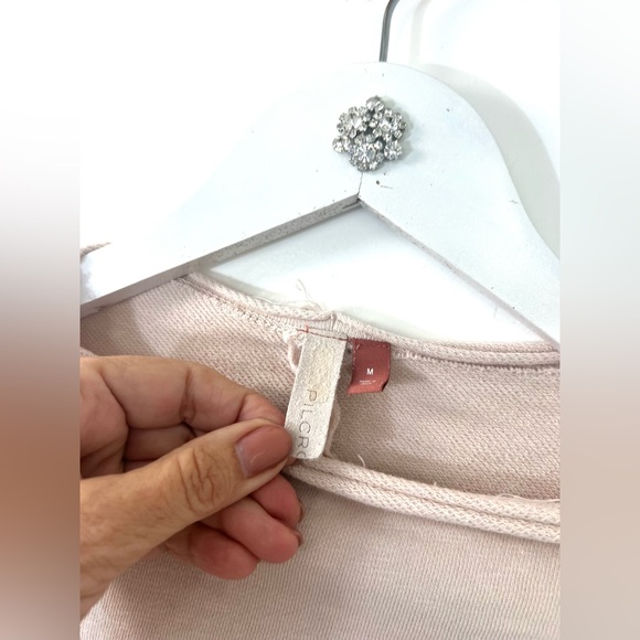 Anthropologie Women's Beige Long Sleeve Top sweatshirt sz M - Picture 4 of 5